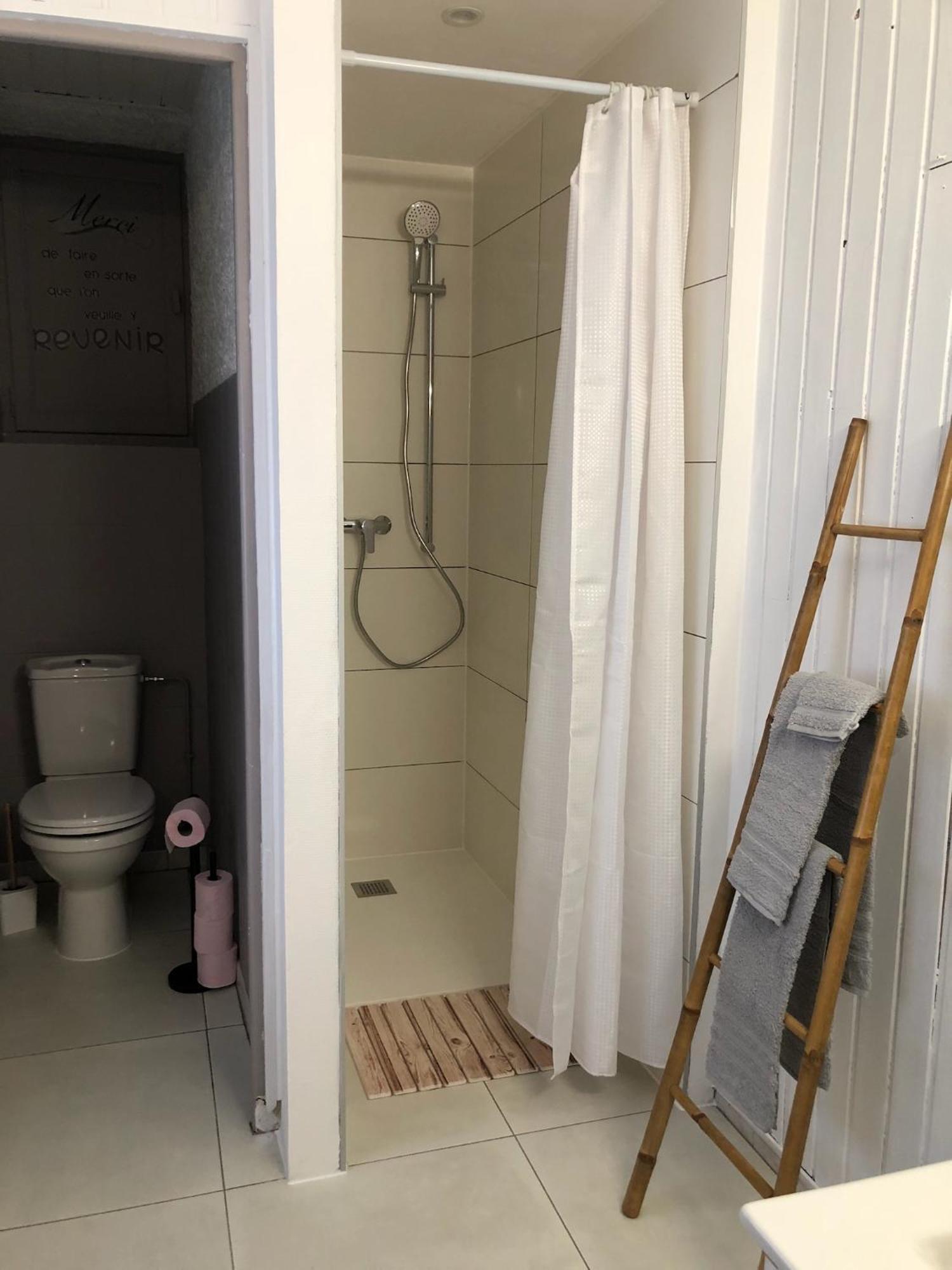 Ougney-Douvot Aux Berges Du Doubs B&B 외부 사진
